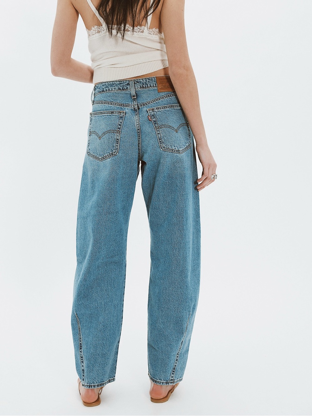 Levi’s Baggy Dad Barrel Jean